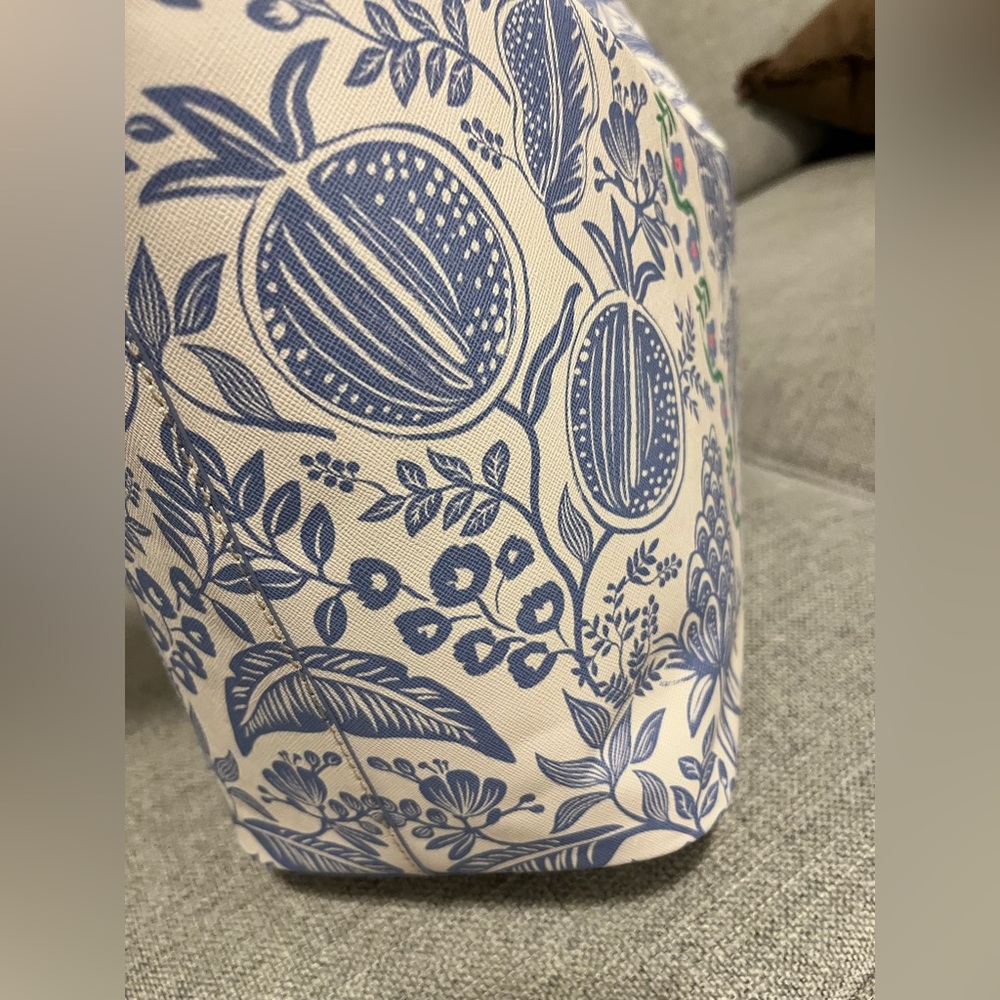 Rifle Paper Co. “Everyday Tote” in Pomegranate - Picture 8 of 15